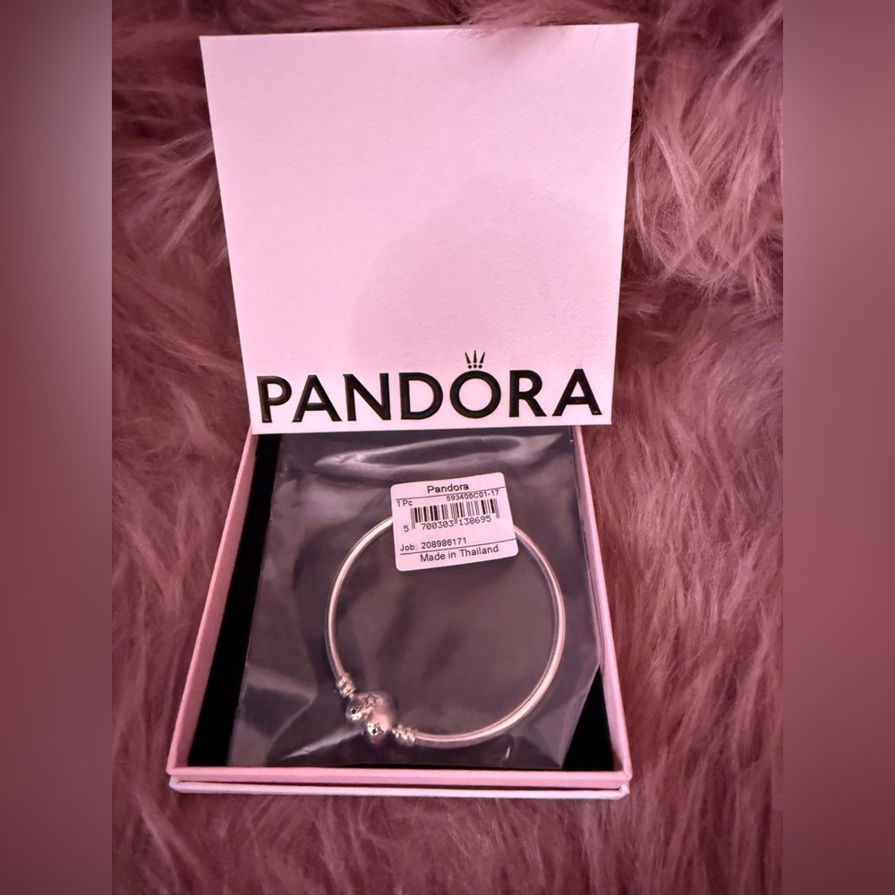 NWT Pandora Celestial Heart Clasp Bangle - Sterling Silver